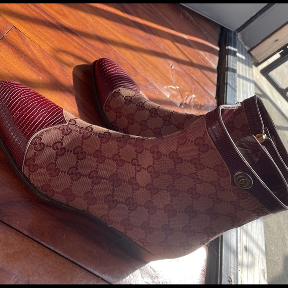 Gucci burgundy boots OG